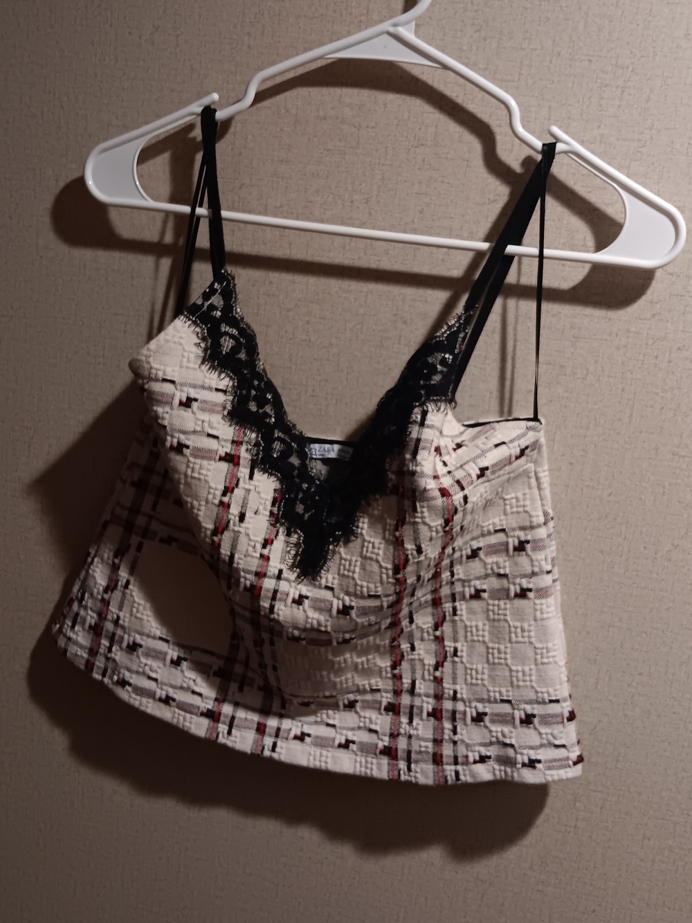 Zara 🦄 Cream Plaid Cami with Black Lace Trim and Red Accents